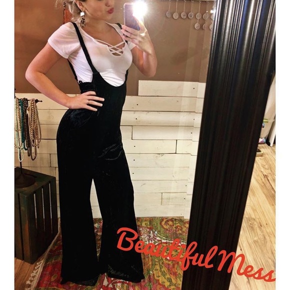 🎉HP🎉 NWT Retro Velvet Suspender Bells - Burgundy - Picture 3 of 5